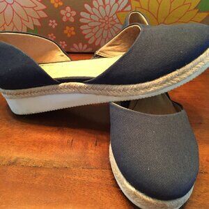 LifeStride Soft System Espadrille Wedge